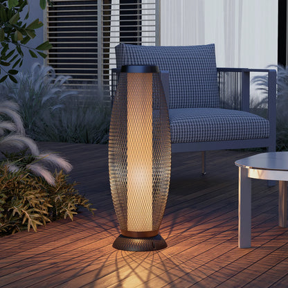 Solar Outdoor Floor Lamp – LED Flickering Lantern with Metal Wire Shade, Weather-Resistant